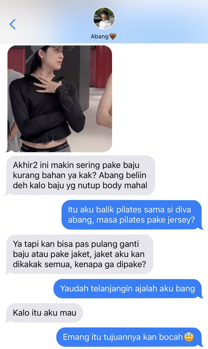 khemzira's tweet photo. Mak comblangnya mas net; https://t.co/ZQrO8hsXss