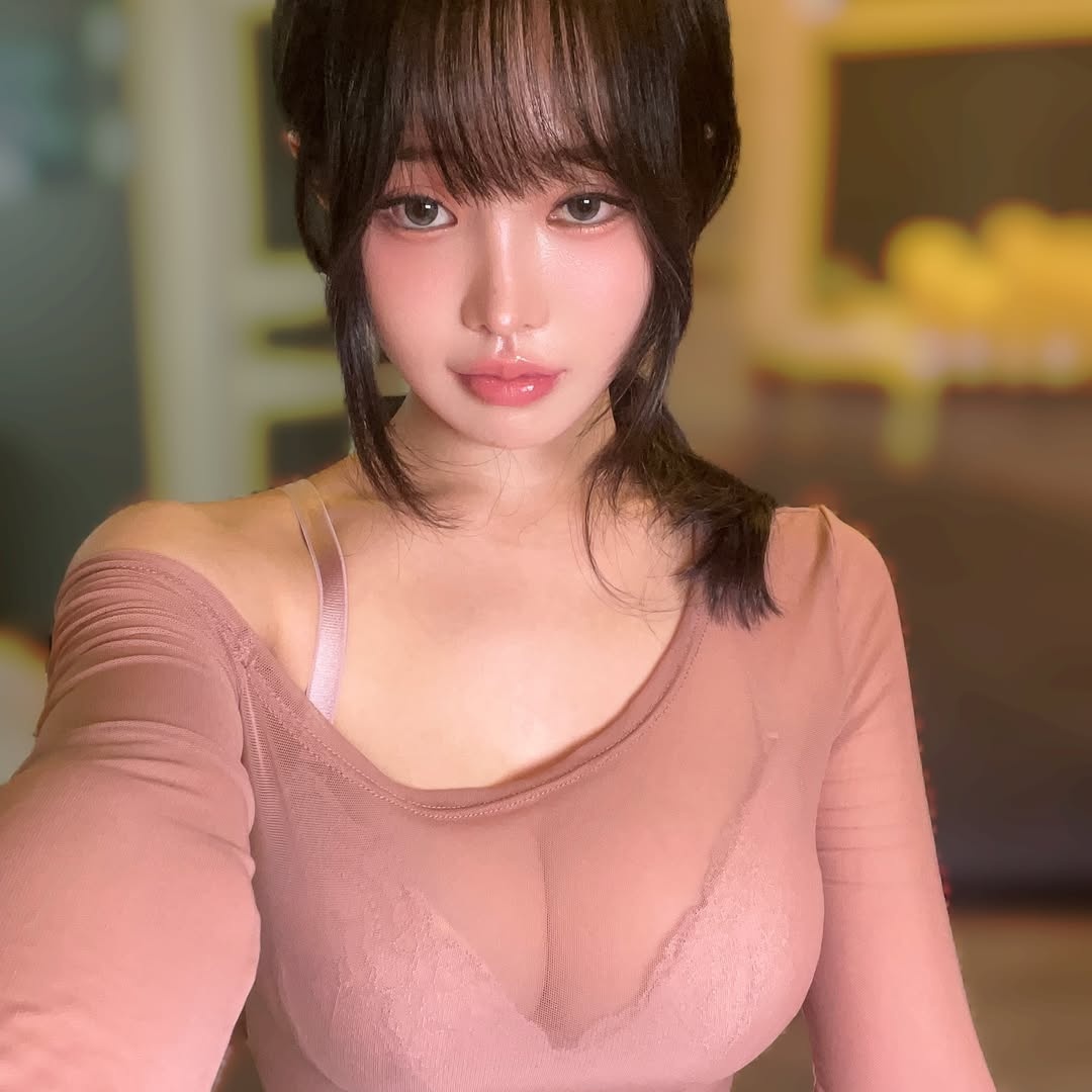 ⋆ 𝗜𝗿𝗶𝘀 tweet media