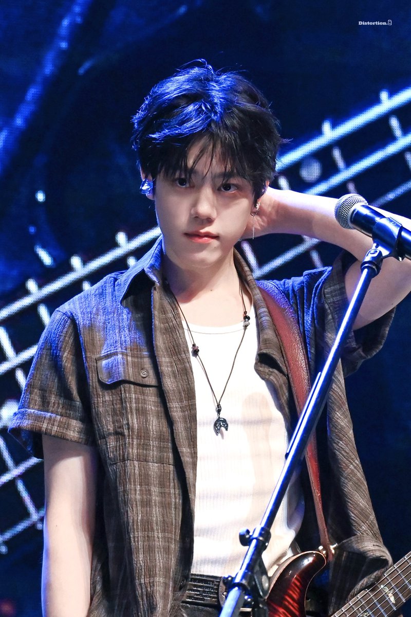 Distortion520's tweet photo. 260607 어썸스테이지 부산

#엔플라잉 #NFlying #차훈 #ChaHun https://t.co/Sy3K6tja63