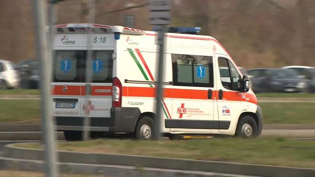 TgrRaiLombardia's tweet photo. Maccagno (Va), auto travolge cinque persone, muore una ragazza di 17 anni. Gli altri quattro coinvolti sono rimasti feriti in modo grave. L'incidente nel primo pomeriggio
@TgrRai Lombardia
#IoSeguoTgr https://t.co/2LflMAKRe5