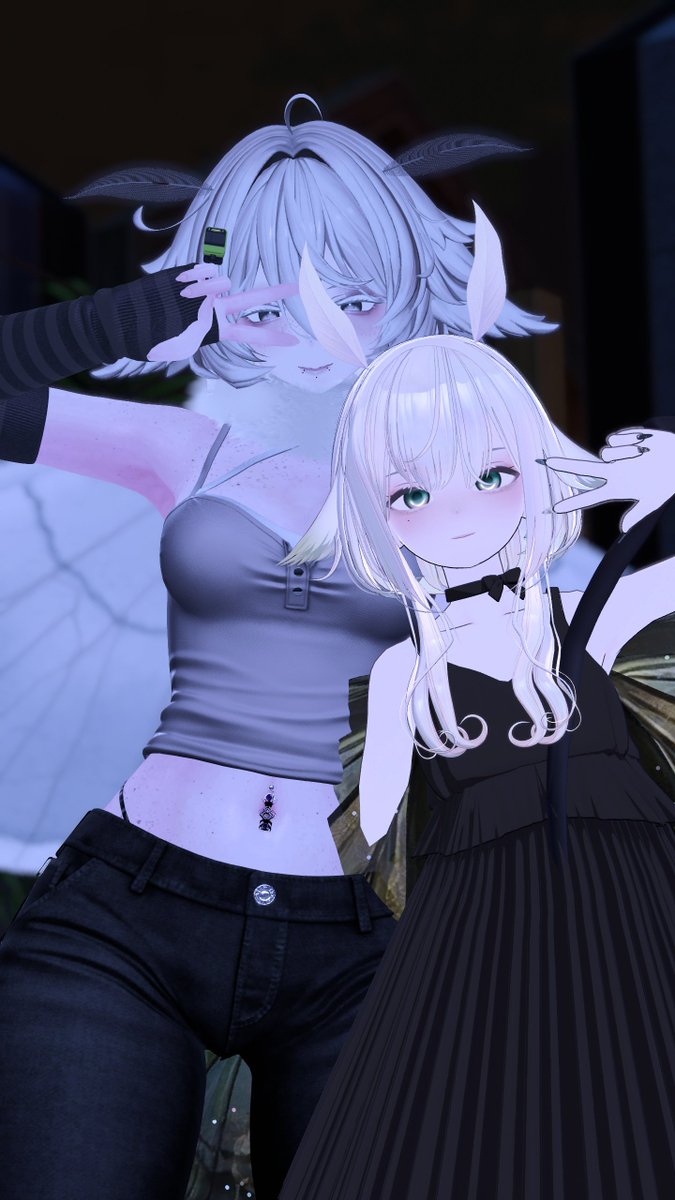 KuuTsukimi's tweet photo. Moth family meetup at Fush'sBar
Thanks @brommbaer for the awesome shot<3 https://t.co/iyqedpRZxm