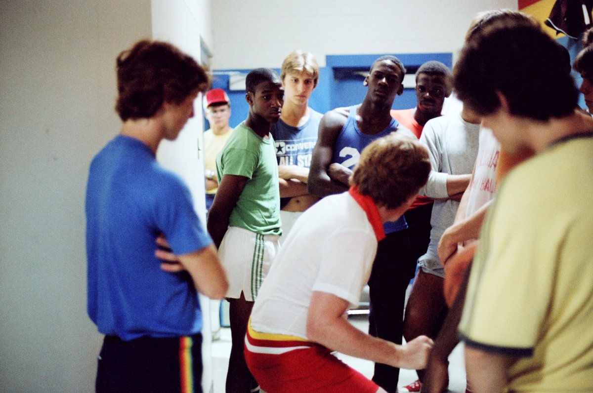 5starbasketball's tweet photo. 1980 was DIFFERENT 🔥

A teenage Michael Jordan, @CoachEwing33, Chris Mullin, @CoachCalArk. 

Before Hall of Fame speeches.
Before Olympic gold medals.
Before national championships.

Four young men chasing their dreams at Five-Star. 

#FiveStar60