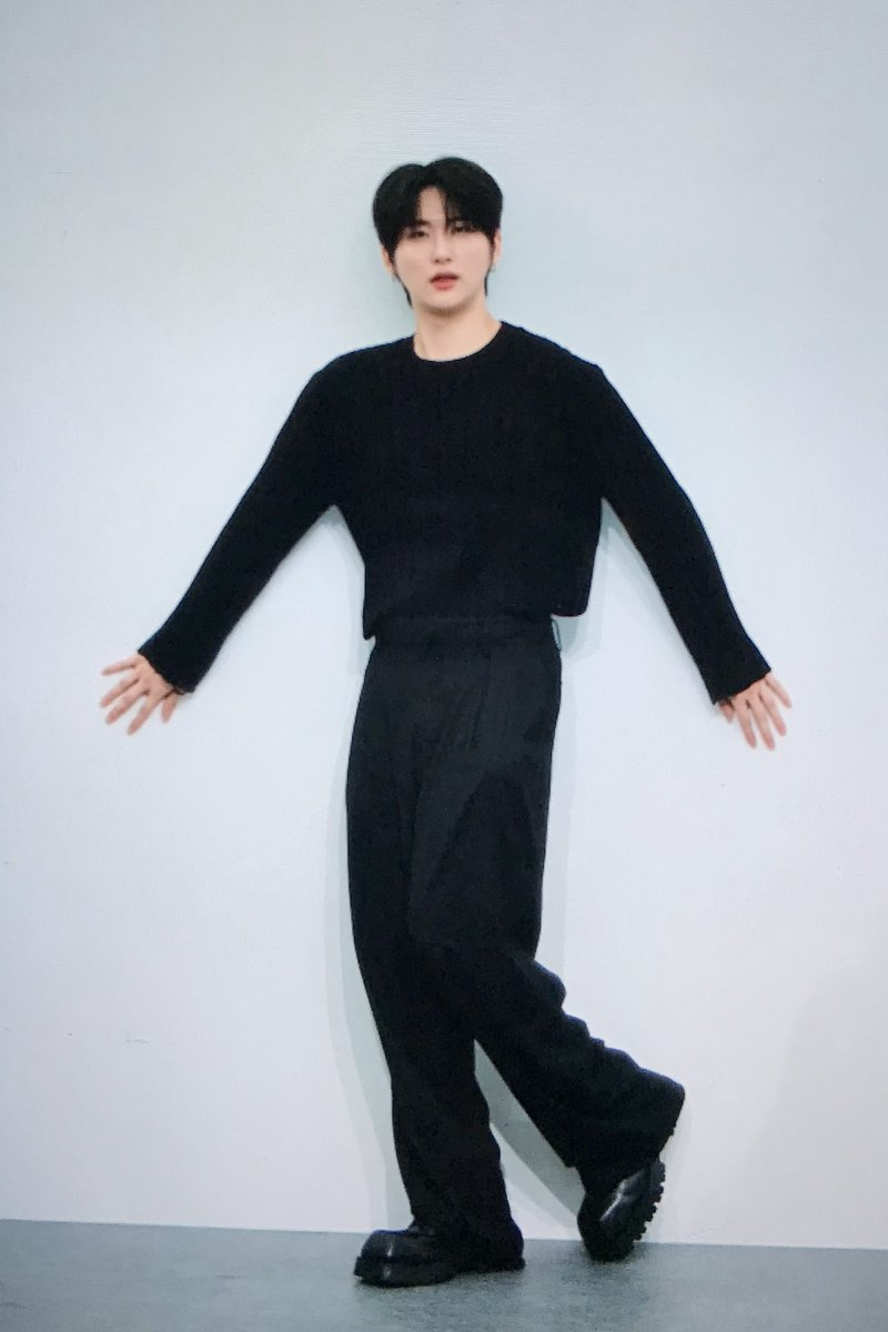 monotree_WB's tweet photo. 260606 뮤빗
#CRAVITY #크래비티 #우빈 https://t.co/CeAlYCViDq