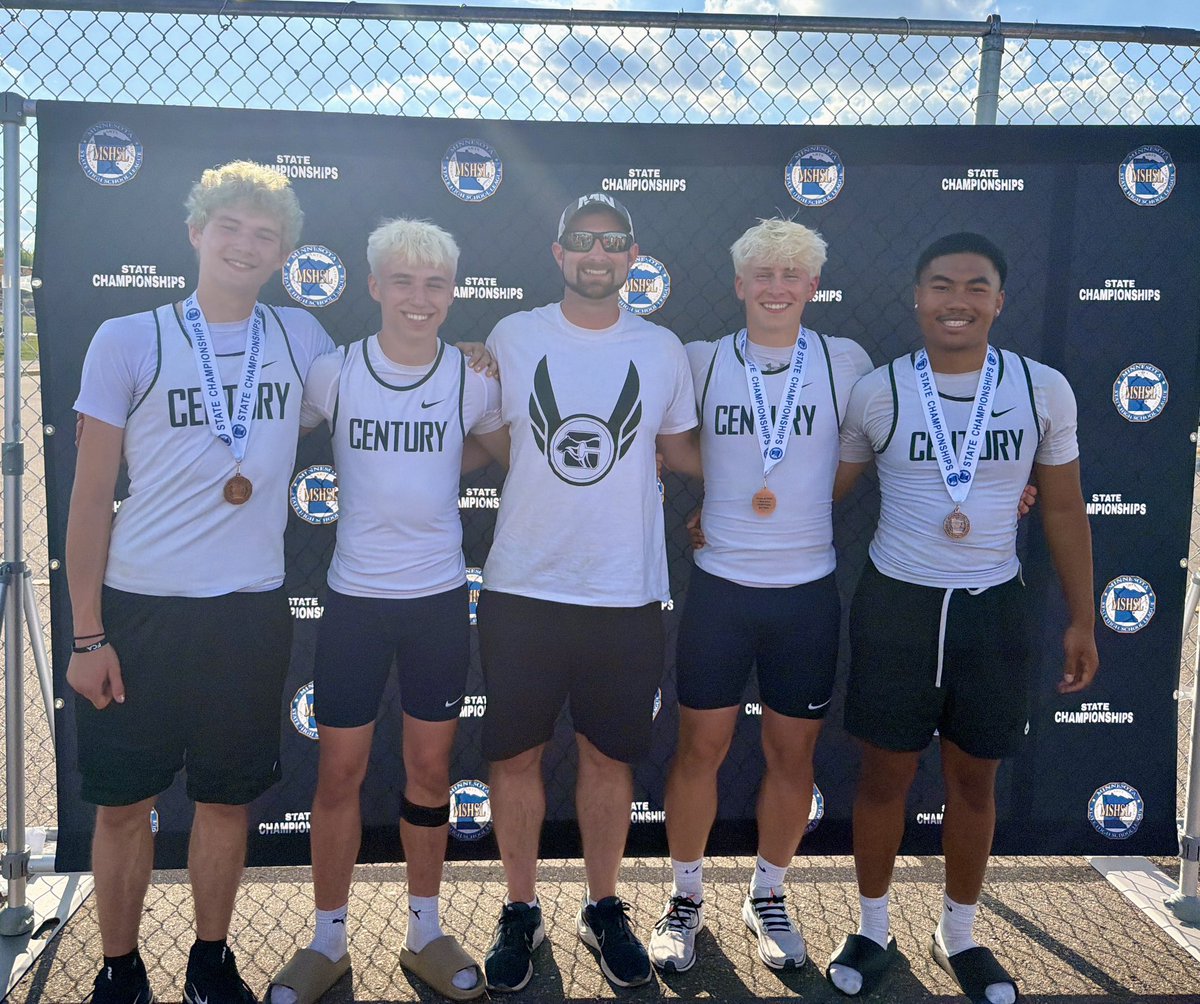 MalakaiTankham1's tweet photo. Had a great meet at state yesterday! I ran the 4x100 with a time of 41.48 1st leg  (#3 in mn) (SCHOOL RECORD) (Lane 3) extremely excited for the future with these guys. @PrepRedzoneMN @Todd_Taylor28 @OJW_Scouting @CoachHenning75 @GlynnDerek https://t.co/TqWo0YcPlY