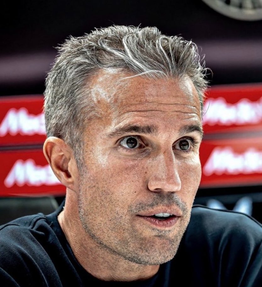 centregoals's tweet photo. 🚨🚨| BREAKING: Robin van Persie has been 𝐒𝐀𝐂𝐊𝐄𝐃 by Feyenoord. ❌🇳🇱 https://t.co/NzEAua1vMZ