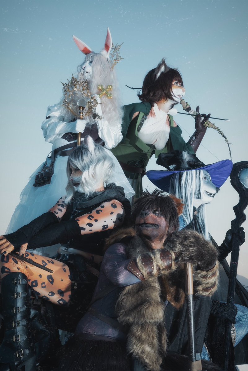 Rsp4r9's tweet photo. 創作cosplay

というわけで
今回はなんと5人でファンタジー獣人パーティーを組みました✨️🐆💨
頑張って魔王倒してきます💀⚰️

🐰✝:はじめ様@hajimeseto 
🐿🏹:蝶良寿々様@tefuran 
🧸🪓:いかにんじん様@omoteakadesu 
🐺🔮:犬塚ジロー様@sillabub538 
🐆🔪:ふぉぐ

📸:多野様@mkb_38 

#第二スタジオ小町
#けもなーファンタジー
#創作 #furrycosplay #furry