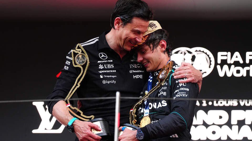 MaxArgento33's tweet photo. 🗣️ | TOTO WOLFF SOBRE LA VICTORIA DE ANTONELLI EN MONACO:

"Este es el circuito donde, como piloto, tienes que ser uno con el auto".

"Y si pierdes esa confianza, como le pasó a George, se vuelve muy difícil". https://t.co/Fhnm1AqpKR