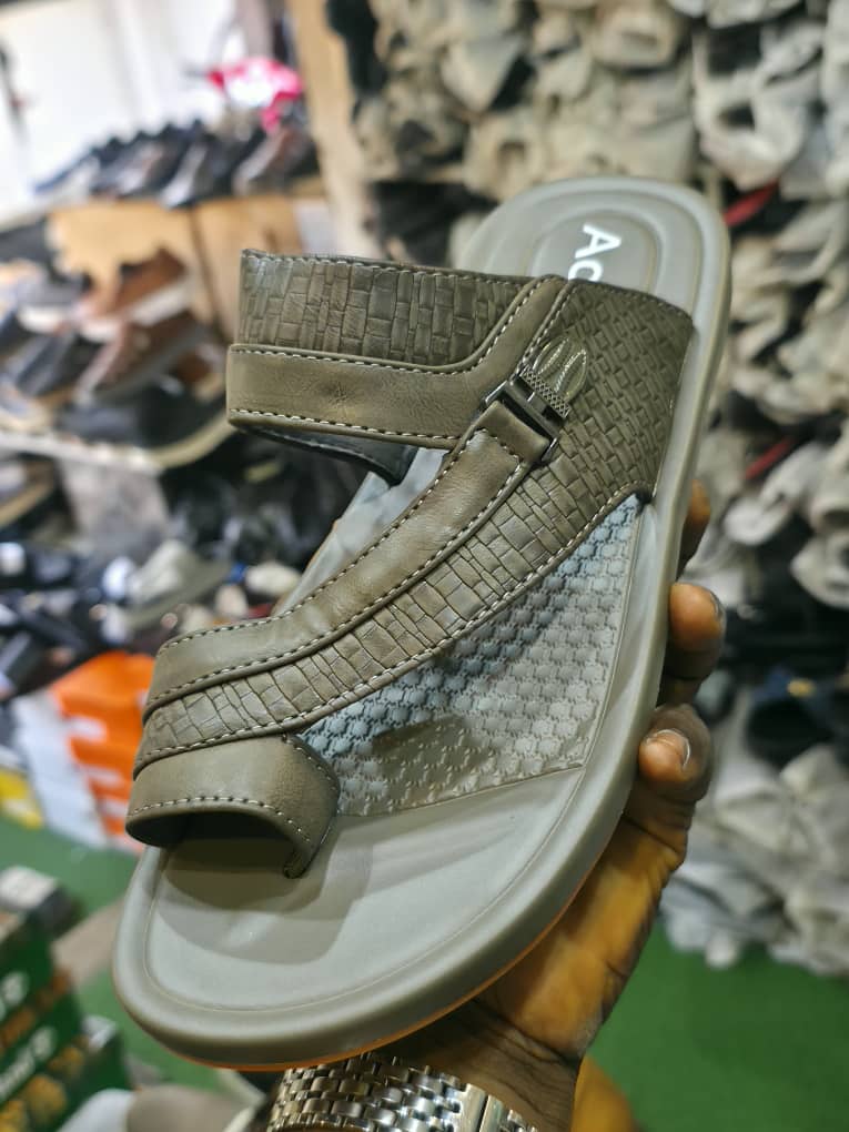 _Syshub's tweet photo. Send a DM or WhatsApp - Message Sys Hub on WhatsApp. https://t.co/ODFOIWvsWM

Size 40-45 

Price: N12,000 

Location - Kaduna 

Delivery Nationwide https://t.co/hYYgK3xgb7