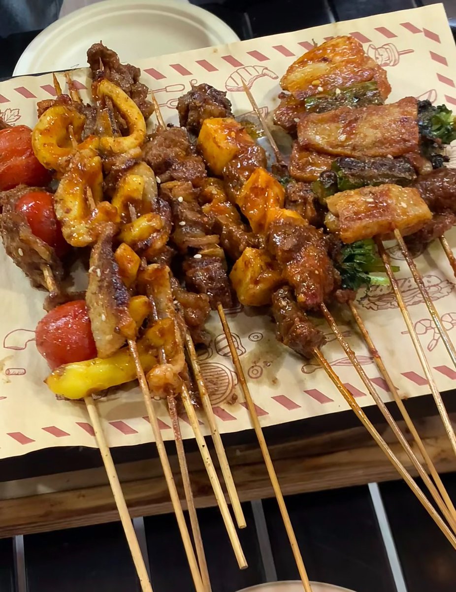 JeffreyFos9gnu's tweet photo. Craving crispy street skewers Warm grilled meat and veggies on a stick, perfect for a quick roadside bite! https://t.co/l1lsFhyl91