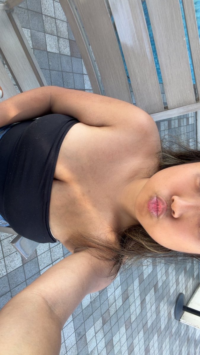 secretakriss's tweet photo. Your wallet would look a whole lot better with me π€
#findom #softdomme #paypigs #humanatms #spoiled #princess https://t.co/1ZLqlq0zYx