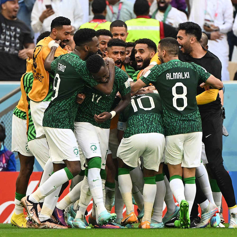fifaworldcup_ar's tweet photo. الصقور بثوب جديد مقارنة بالنسخة الماضية 🇸🇦

#FIFAWorldCup