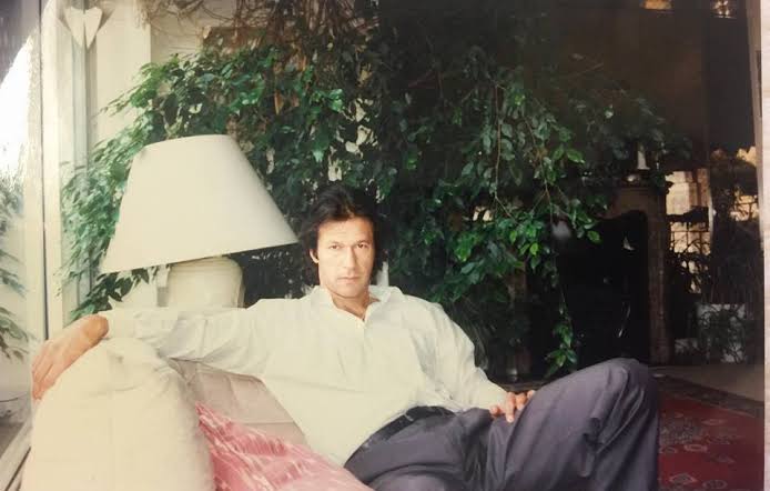 Alyhassan959's tweet photo. Jail mein bethe bethe Aik aur election jeetne ka ghamand hai https://t.co/9KgoW8zZJm