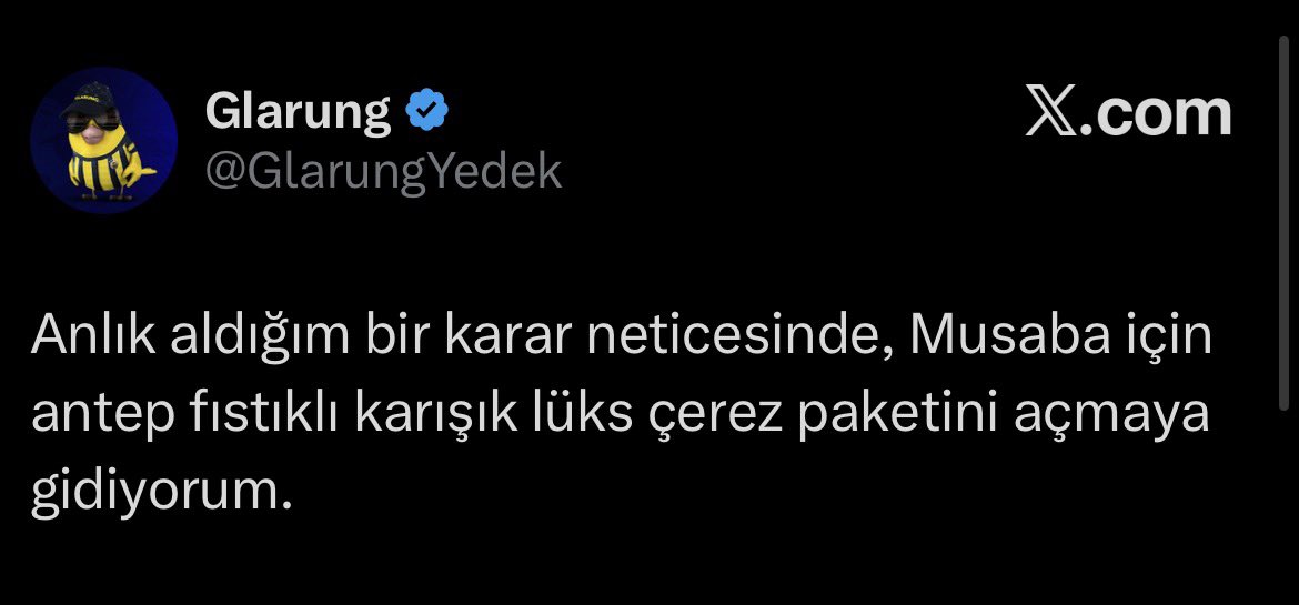 simitrove's tweet photo. @GlarungYedek 😂😂😂 https://t.co/NE952jNGFg