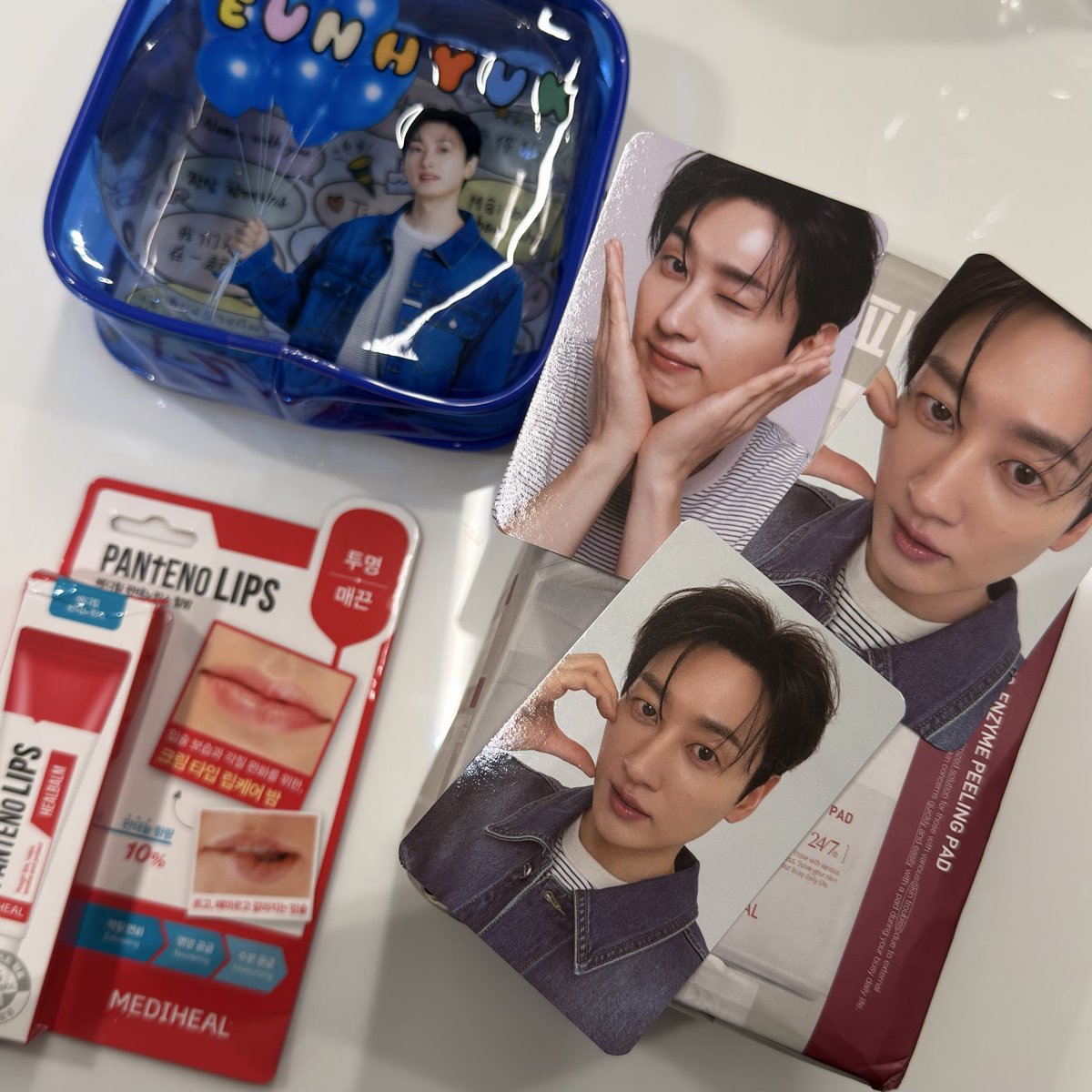 sooljuz's tweet photo. life’s been way too busy lately but i will never forget to check out @mediheal_kr especially with eunhyuk freebies 💙 https://t.co/qLDQ75w0dD