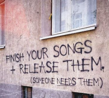 Phoenix_Laredo's tweet photo. Le haré una canción que no olvidará. https://t.co/vSabtcxDO3
