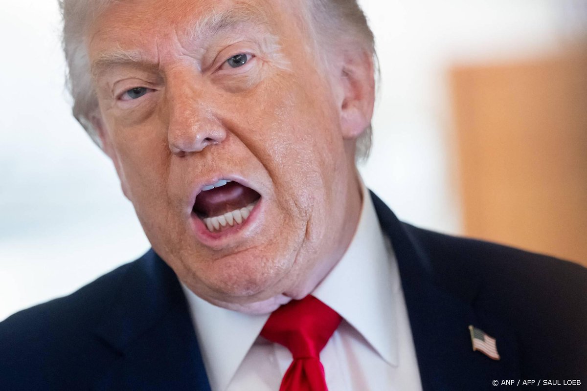 Metro's tweet photo. Trump loopt weg bij interview na vragen over verkiezingsfraude https://t.co/m41dqXPx7h https://t.co/37oiHnZxSL