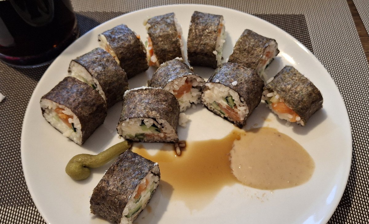 DimSteff's tweet photo. #плов с говном и мочой 😁
*извините* https://t.co/X9JdCMjNB1