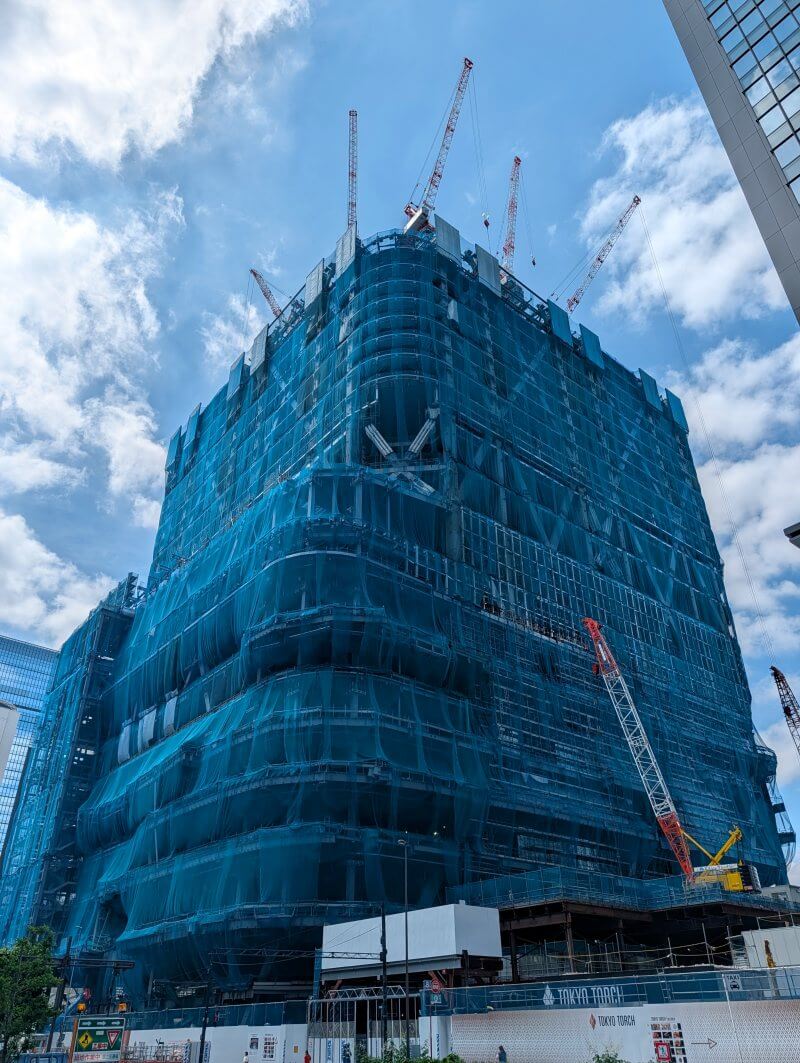ViewTokyo's tweet photo. トーチタワーが23階に到達!高さ385m・日本一高層ビルの最新建設状況【2026年6月】
建物の東側の一部が、23階付近に到達していました。
https://t.co/gb6xGkhwNL
#千代田区 #大手町 #トーチタワー #TORCHTOWER https://t.co/gWbiOivxC5