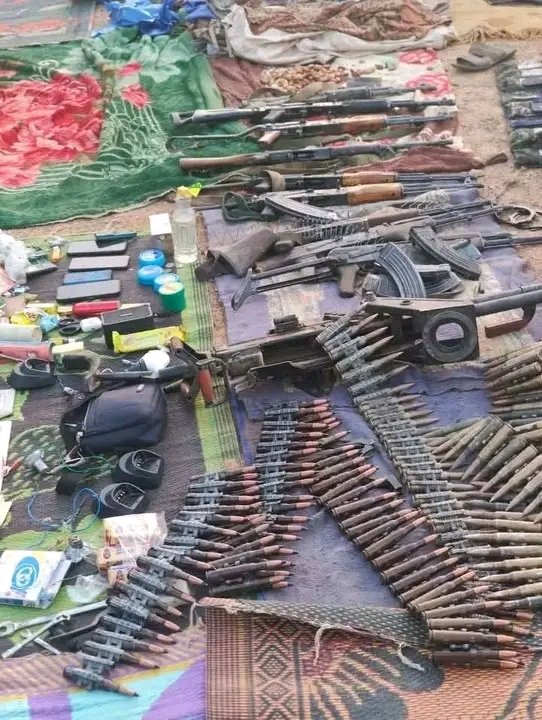 AzizHassoumi's tweet photo. 🇧🇫 Burkina Faso : Travail impressionnant des forces de défense et de sécurité du pays lors d’opérations récentes dans une localité du territoire national.
Grâce à la vigilance, au professionnalisme, au courage et à la détermination, les forces de sécurité poursuivent leurs efforts pour protéger les populations et renforcer la sécurité nationale. Leur engagement reflète la volonté constante de préserver la paix, la stabilité et la souveraineté du Burkina Faso.