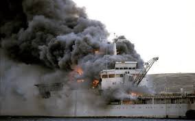 KeyserSosse's tweet photo. June 8th 1982 marks a sad day for Britain 

56 British soldiers were killed when Argentinian Skyhawks attacked RFA Sir Galahad, RFA Sir Tristram and a landing craft utility from HMS Fearless at Bluff Cove and  Choiseul Sound in the Falklands

 150 were wounded

Lest we forget 🇬🇧 https://t.co/UEMXkZfsOv