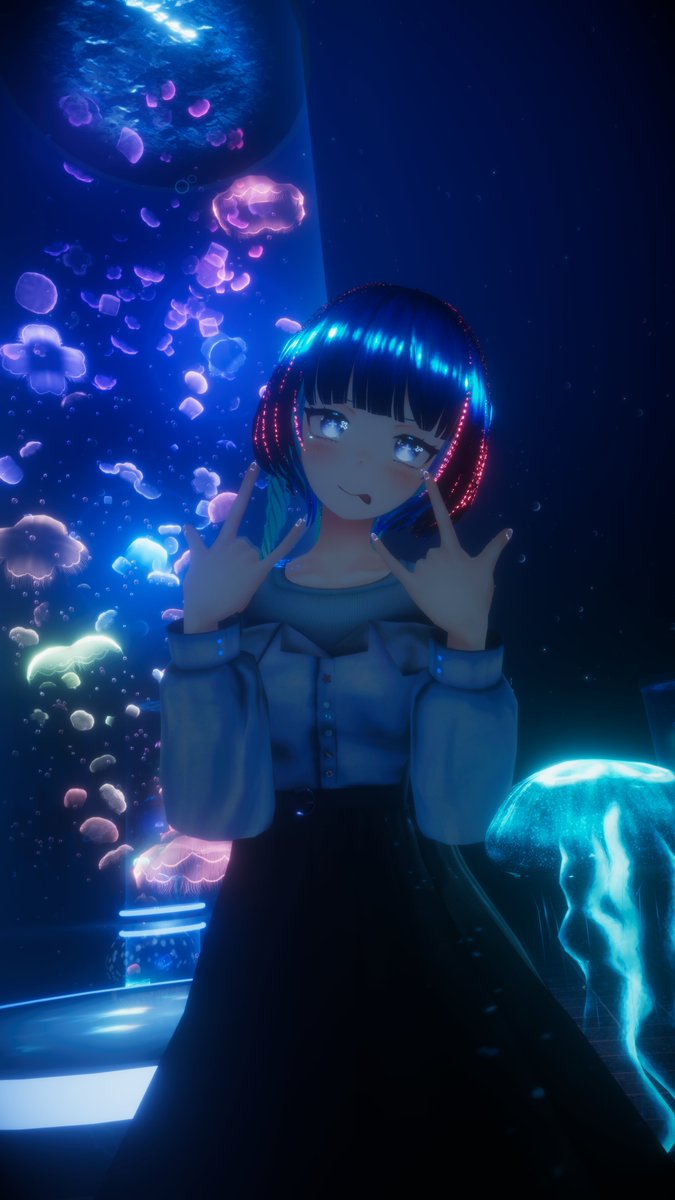 yumekura_vrc's tweet photo. #VRChat
#UMIUSIN
#汐留くらげ

おはようございます！🪼
月曜日！なんだか久しぶりのおはツイのような気がする。今週もがんばってこ～！
昨日は三連休一日目！もうずっとゆっくりしてたよ！今日は映画でも見に行こうかな～！
写真は汐留くらげちゃんのやつ！
今、テスターさせていただいてるアバターちゃんになります！髪のキラキラを見て欲しくてあえて暗く撮ってみました。これが表情によって色とか光り方とか変わってくの！こういうクラゲが実際いるからもうテンション上がっちゃって！
アバミュ14にも展示されているからぜひ足を運んでみてね！かわいいよ！