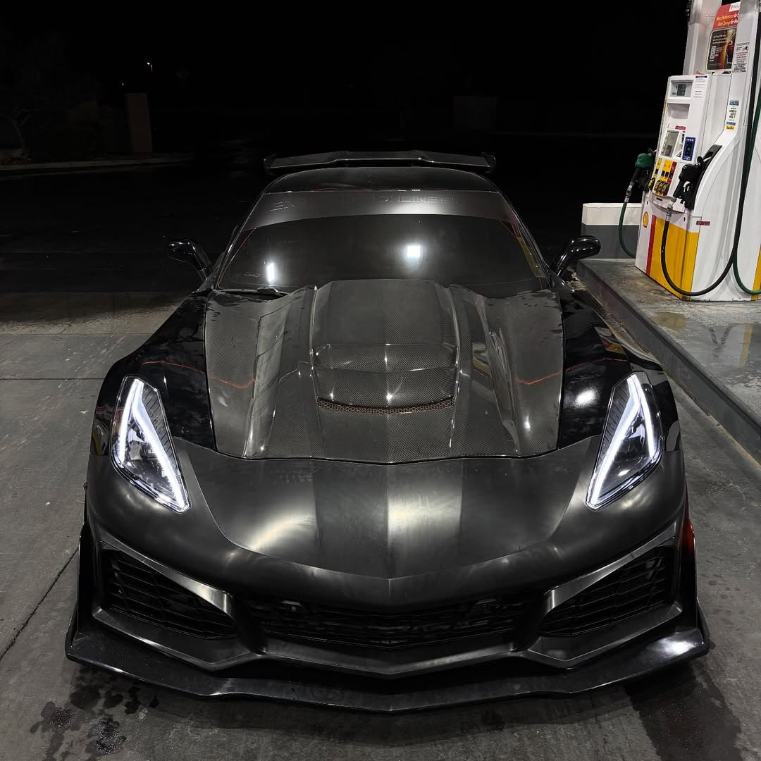 KustomInterior's tweet photo. C7 style. Pure performance. 🔥🏁 @jfonzo_

#kustom_interior #CorvetteC7 #SeatCovers #CorvetteLife #CustomInterior https://t.co/thFIim6Y5A