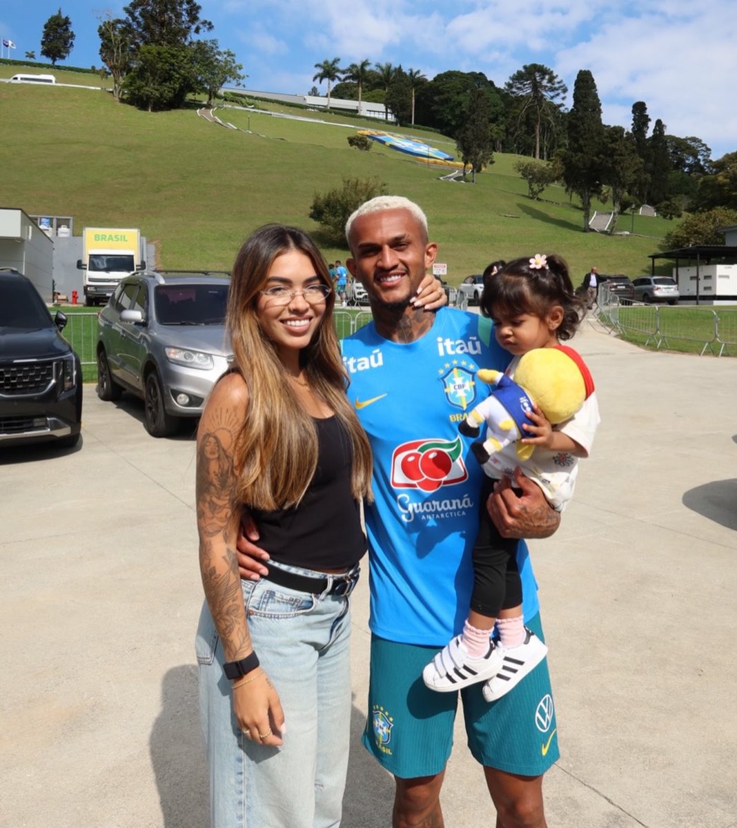 Manotinha tweet media