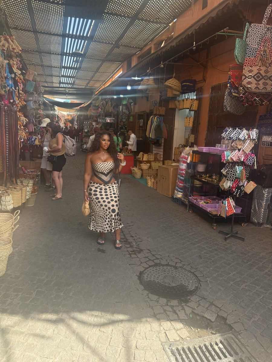 kodashian's tweet photo. You want a Moroccan husband? https://t.co/zsQXF8W8t7