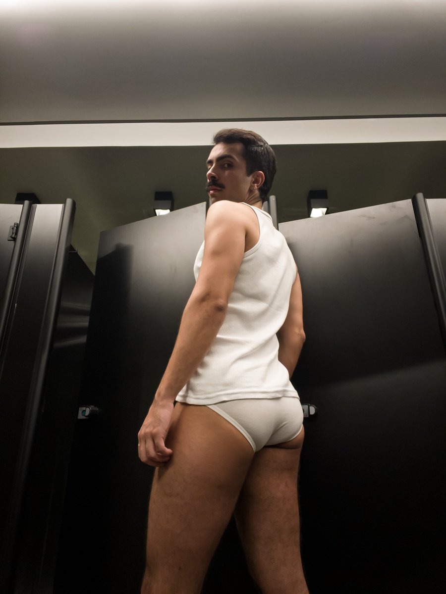 ukwalem's tweet photo. Hoje essa foi pro GymRats https://t.co/SUsAMMp80v