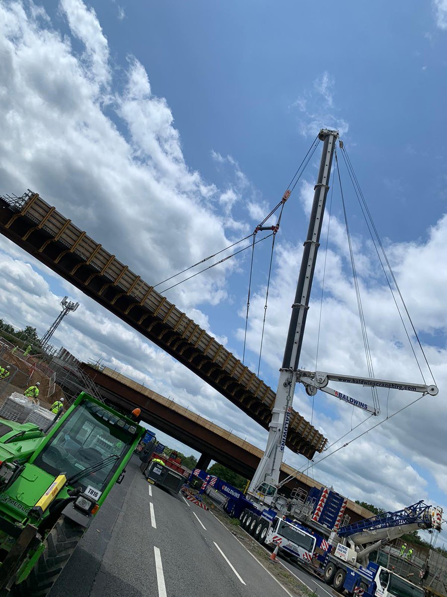 MACprojectsHQ's tweet photo. The weekend means a break for some. For Heavy Lift Infrastructure Projects, it is 'all-go'.

MAC Projects and MAC HeavyLift offering multimodal project solutions, including SPMT and Heavy Cranes.

Project support from day one.

@MAC_HeavyLift @HeavyLiftHQ https://t.co/RKVRLhP2h2