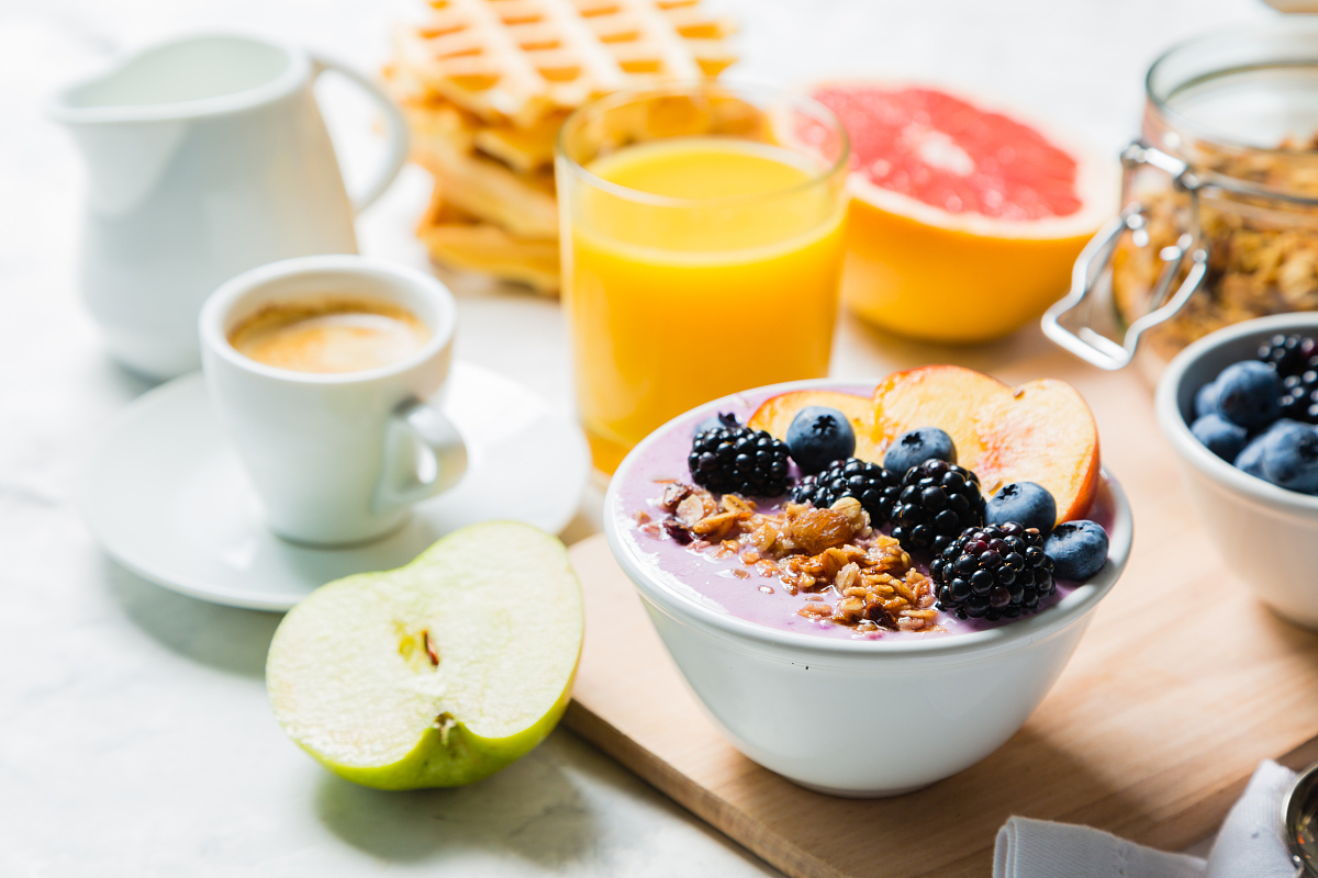 warner346346's tweet photo. Just tried the new honey-grained oat milk! Creamy texture, mild natural sweetness—perfect for coffee or cereal. No weird aftertaste at all. Would 100% repurchase! https://t.co/dWcOqIh4Gl