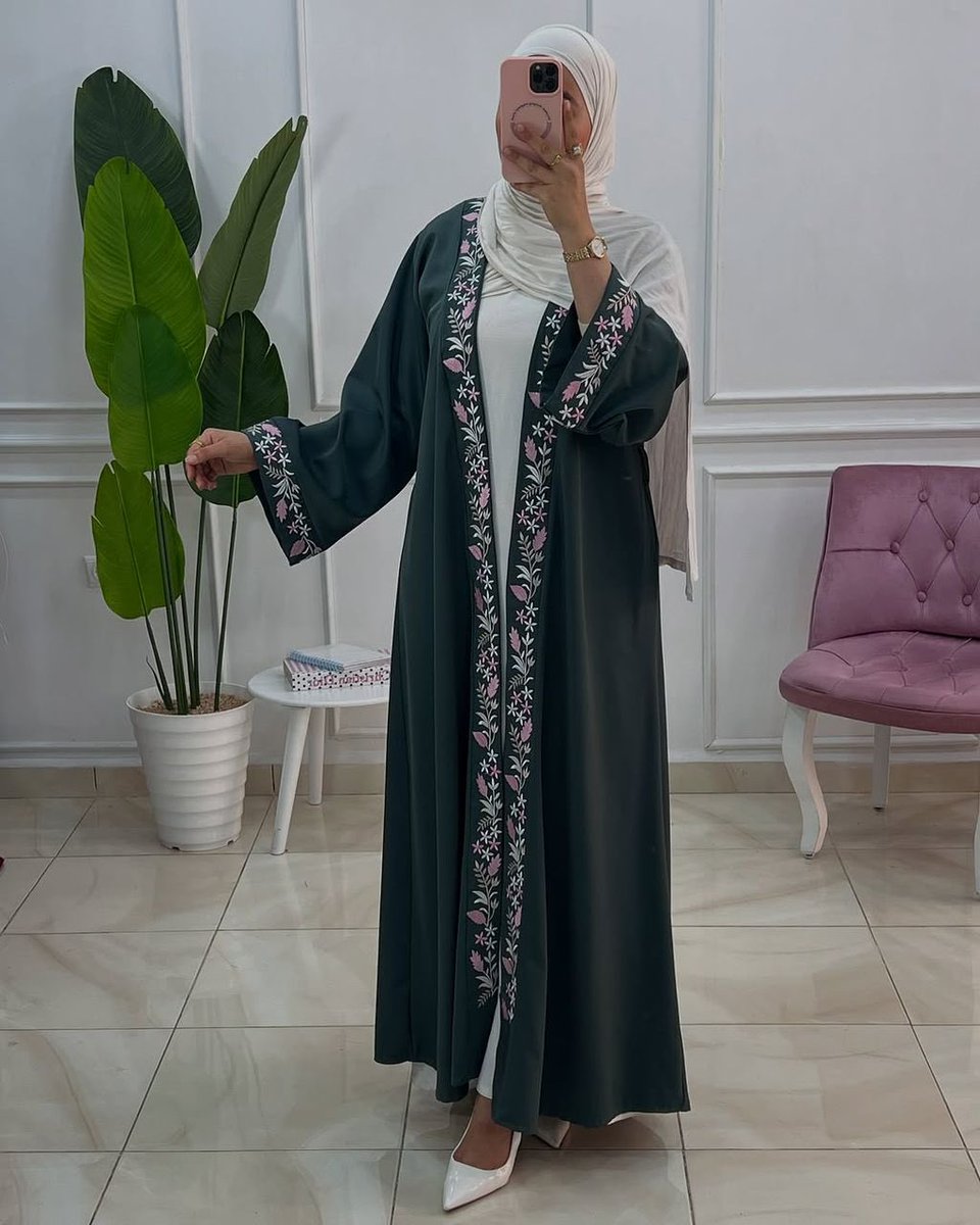 mooh_tukur's tweet photo. Embrace your inner sweetness with an adorable abaya.

Dubai🇦🇪 Abayas 🥰🚨

 🏷29,500

Size 54, 56, 58, 60

📍Location kano.

WhatsApp /07078469740

Nationwide delivery 🚚

Dressing in modesty, looking unstoppable https://t.co/1JIj5RWG5H