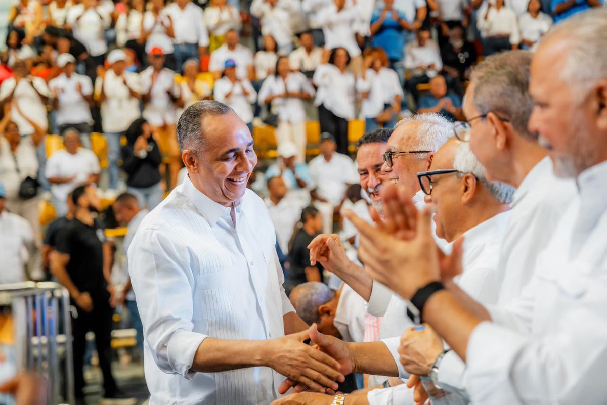 JosePaliza's tweet photo. ¡Que el 2028 nos encuentre trabajando! 

¡Unidos, organizados y preparados!👍 https://t.co/HtUmtx4BTe