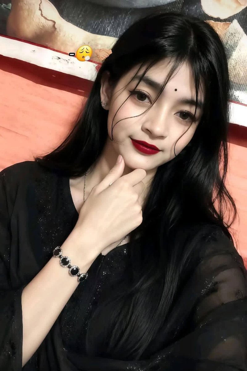 Nusaibakhan700's tweet photo. আমি কি তোমার বউ হতে পারি 😏🤭 https://t.co/e8XZLlZCYg