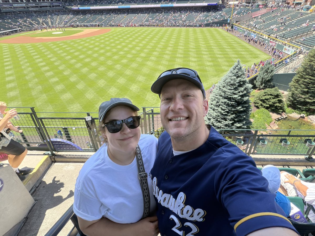 KSPolish's tweet photo. Good day for a @Brewers win! https://t.co/K8nxgOqn1F