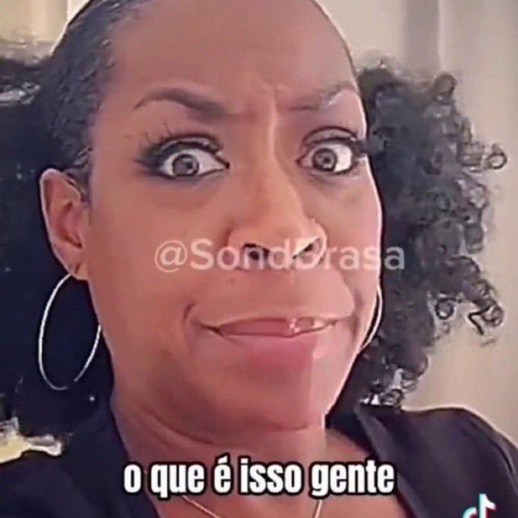 lottienicent's tweet photo. off vou entrar nesse assunto pra falar não aguento essa palhaçada de que sereias são uma de nós pq elas literalmente seduzem e ficam com homens https://t.co/WYvQIAAqfm