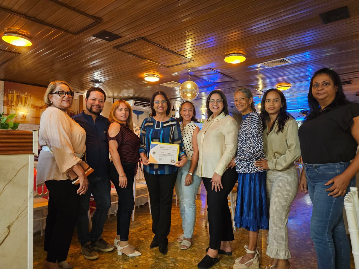 MiledysNunez's tweet photo. Con gratitud comparto el doble reconocimiento de Lions Clubs International y el  Distrito R-2 recibí  pin y certificado por mi gestión como Jefa de la Región No. 5. Gracias a todo el equipo por la estrategia, entrega y sinergia. #Liderazgo #ImpactoSocial #LionsClubs https://t.co/AArmm6ehfZ