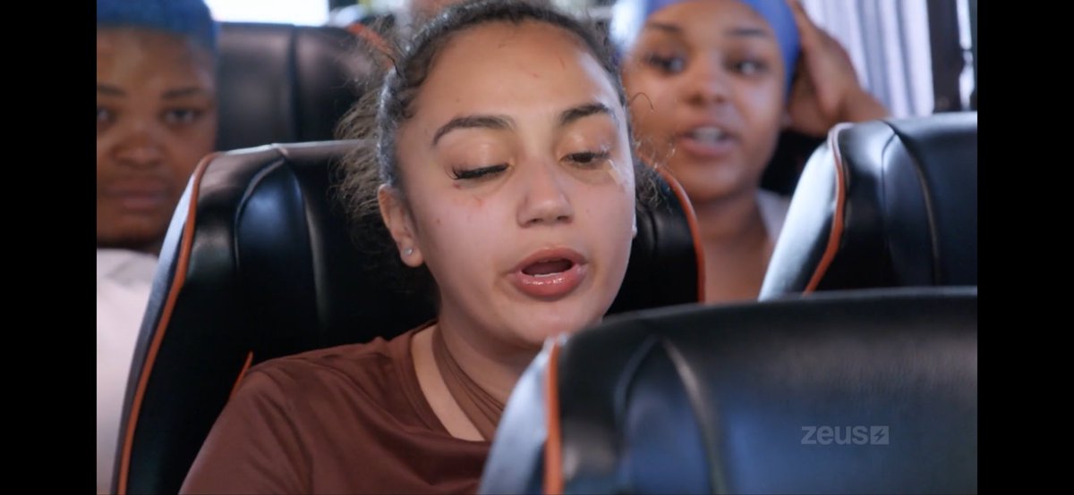 Clockit123's tweet photo. All these bitches here is irritating, ugly, and scared of eachother.... Please get them off the show ALL shade. #BaddiesGoneWild #ZeusNetwork https://t.co/sM48xkktTR