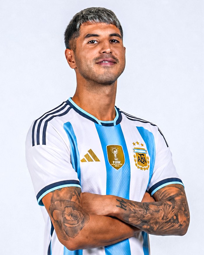 dataref_ar's tweet photo. 🚨🇦🇷 EXEQUIEL PALACIOS pelea un puesto para SER TITULAR en el debut de la Selección Argentina ante Argelia en la Copa del Mundo.

ℹ️: @MonroigDiego en @ESPNArgentina. https://t.co/Ixlp4TOLBI
