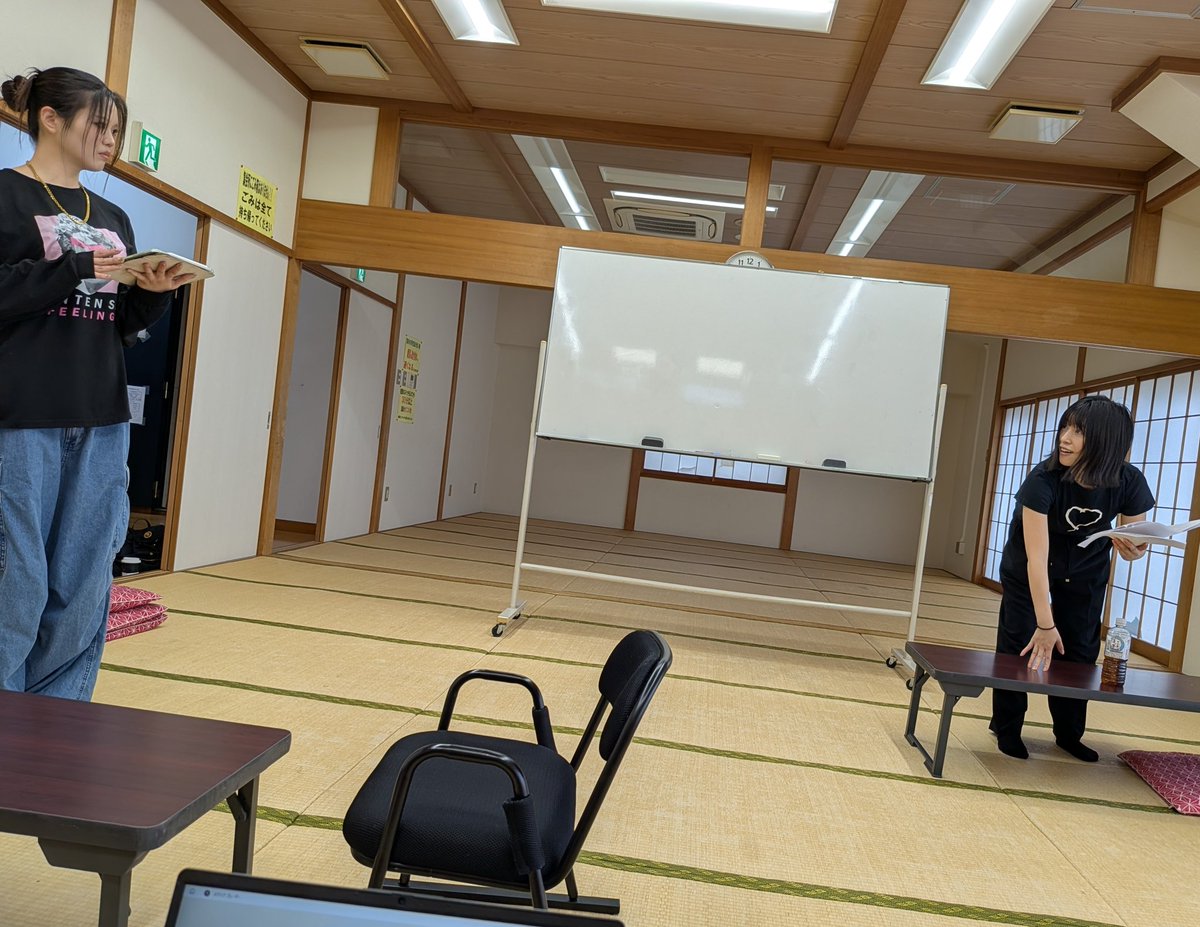 sugurutanaka16's tweet photo. S×SS cross.3
『Get for you』
仙石ちゃんとモロちゃんは
どちらもかつて
刀を振るう作品にて
僕と一緒に作品作りをしてくれてて
その勇ましさを秘めながら
今回はまたひと味違う切れ味の役どころで
観客の心を斬ります!
今その時☆
『ハプニングバースデーバッドエンドサプライズ』もお楽しみに! https://t.co/DXpM9onSft