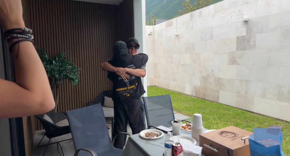 evskyQ's tweet photo. ROIER Y QUACKITY 😭😭😭💕 https://t.co/5gANOEK2Nc
