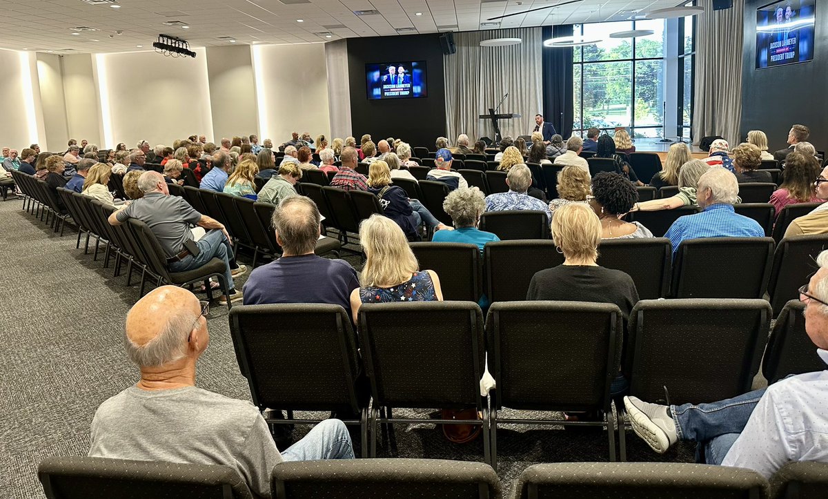 JacksonLahmeyer's tweet photo. I really enjoyed speaking at Victory Church in Tulsa tonight about the vision of #LahmeyerForCongress 🇺🇸 for OK CD-1. 

Thank you Pastor Sharon Daugherty for the invitation. https://t.co/DK7GmUSt9H