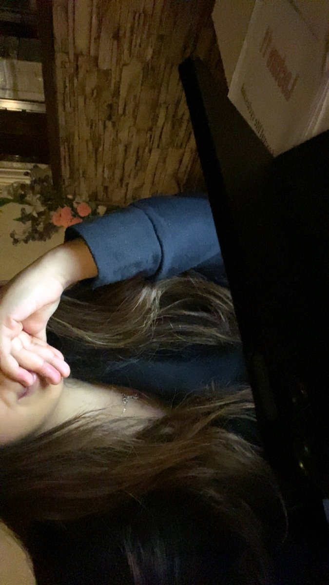 owxi_'s tweet photo. Late night stuDYING https://t.co/tTwRoh2mS5