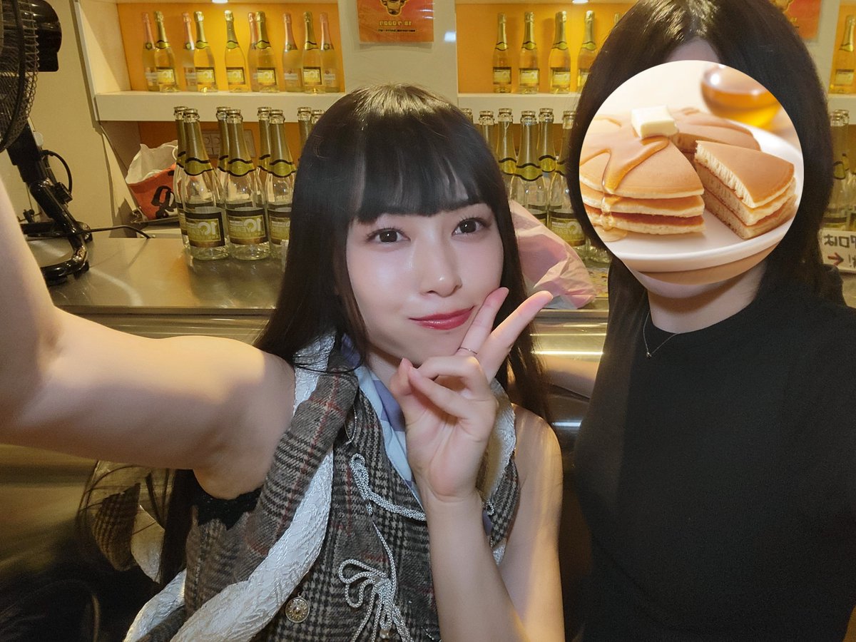 As9Kb's tweet photo. 昨日の現場です。iDeaL iDoL✨️
『廻天歌』のひかちゃんが歌い方をおおきく変えたとこ、今回は心の準備をしてきけた！良…！歌に真剣にむきあう姿勢がカッコよくてLOVEだ…

『さよならを教えて』のCメロにむけた間奏で汗をぬぐう姿もﾄｷﾒｷ…汗だくで歌い踊るアイドルさんの輝きって神で… #ゑんら https://t.co/c1mPNIx8i6
