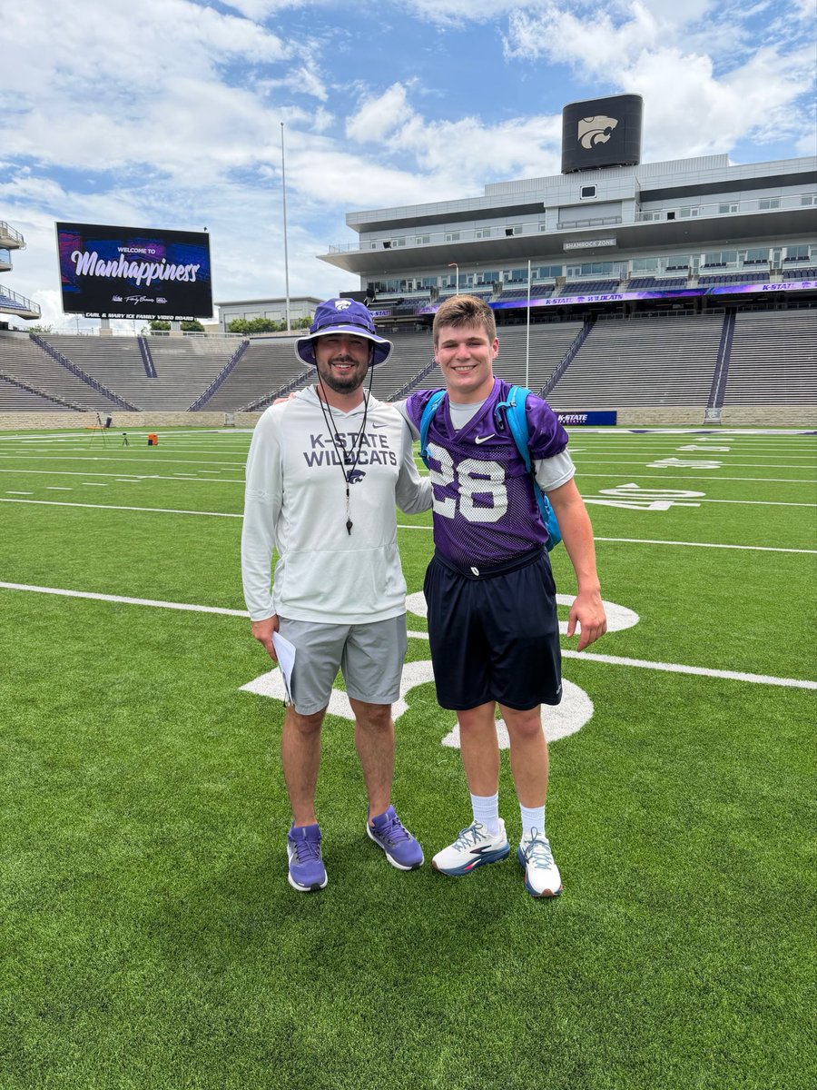 HenryHahn09's tweet photo. Had a great day at the @KStateFB specialist camp! Charted well in punt snaps and first in field goal, and made the finals for field goal snaps. Big thanks to @stantonweber for a great camp!

@LiamAldridge63 @TheChrisRubio 
#TheFactory #ToeTheLine https://t.co/W17TTrPpBQ