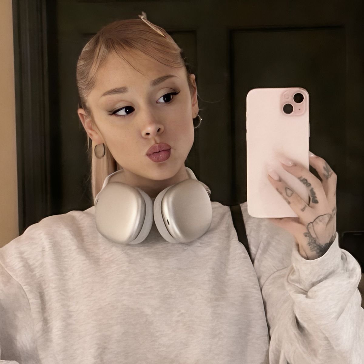 nez saw Ariana ๐ต๐ทโ.๐ ฬ tweet media