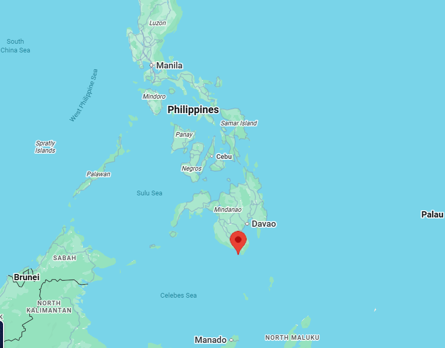 BNODesk's tweet photo. UPDATE: Magnitude of earthquake near the Philippines downgraded to 7.8 by the USGS, tsunami warnings remain in effect https://t.co/XFBcTGwrZq