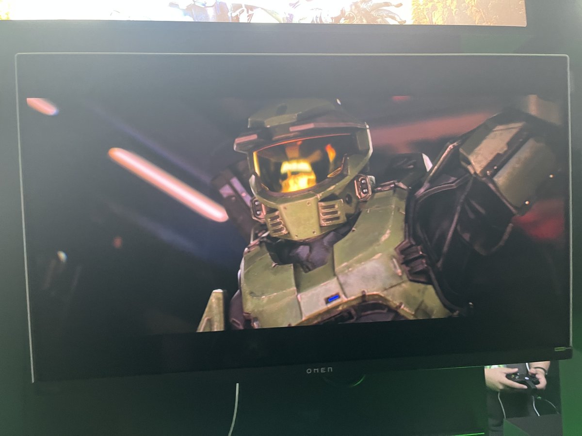 gamespark's tweet photo. 歴史的名作FPSリメイク『Halo: Campaign Evolved』触ってわかった手堅い面白さ！銃撃感はそのままに、遊びやすい工夫が導入【試遊レポ】
https://t.co/sqVz84XRay https://t.co/NMCMI52U1G