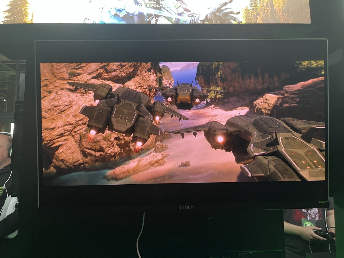 gamespark's tweet photo. 歴史的名作FPSリメイク『Halo: Campaign Evolved』触ってわかった手堅い面白さ！銃撃感はそのままに、遊びやすい工夫が導入【試遊レポ】
https://t.co/sqVz84XRay https://t.co/NMCMI52U1G