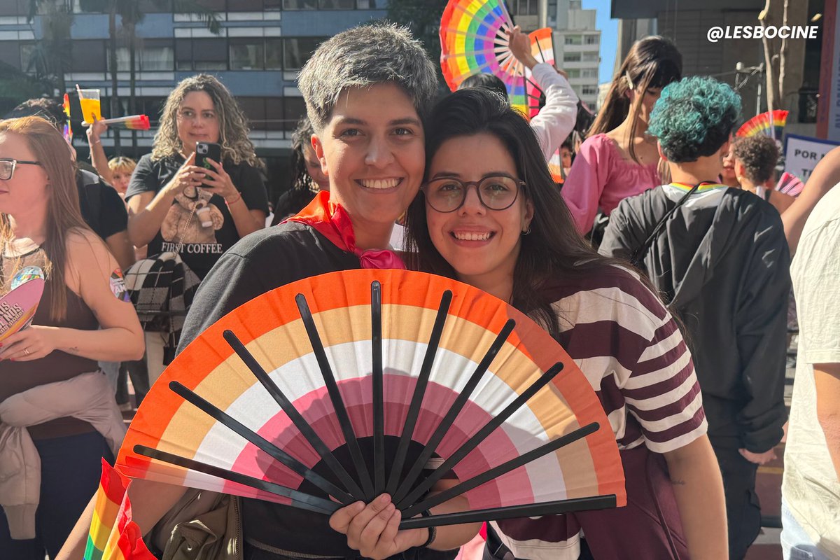 lesbocine's tweet photo. Quero ver vocês, post sua foto na #ParadaSP2026 aquiii 🏳️‍🌈👇🏽 https://t.co/qTzvprx3Qb